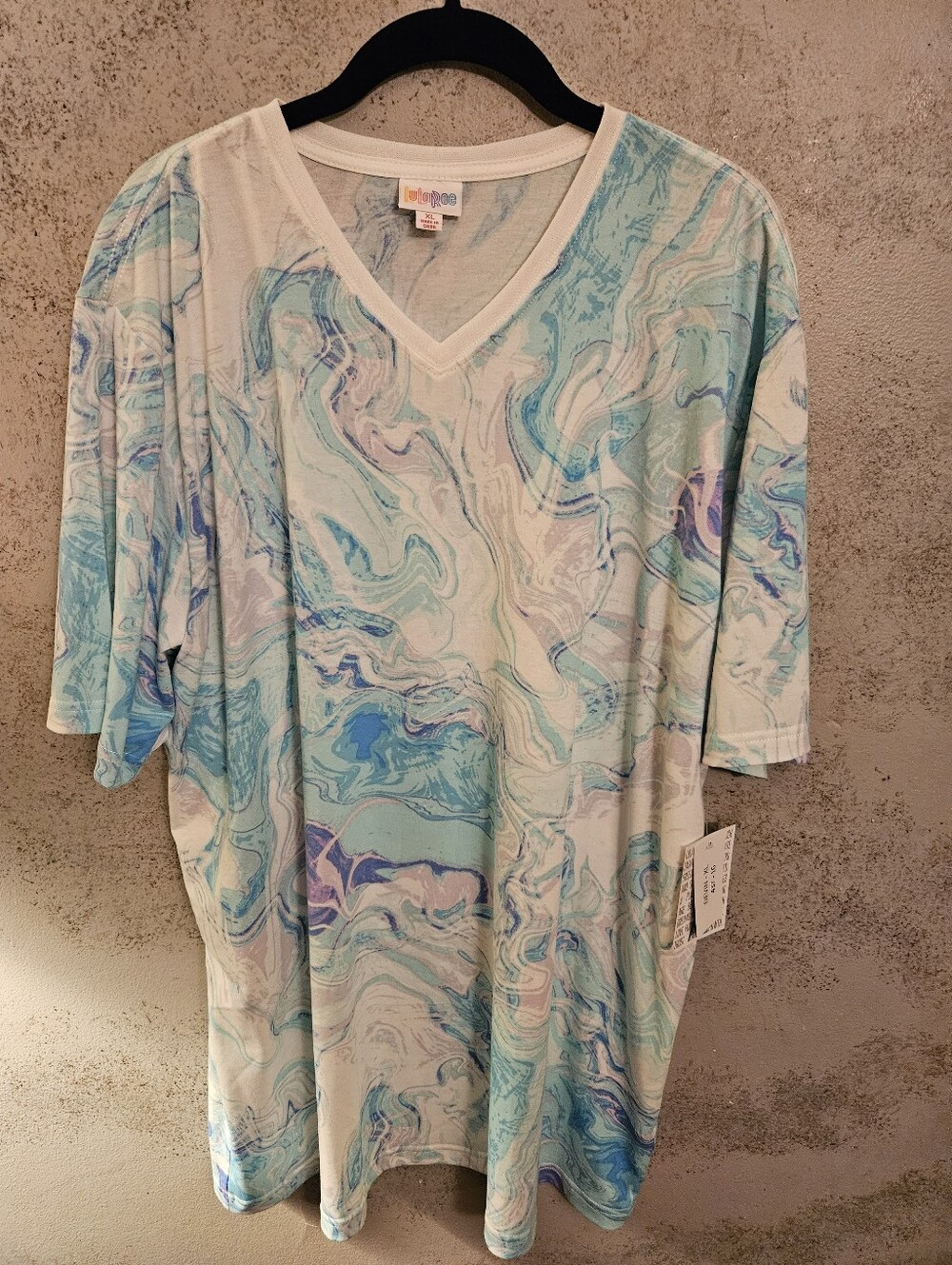 LuLaRoe Devin Short Sleeve V-Neck blue and purple abstract marble size XL NWT